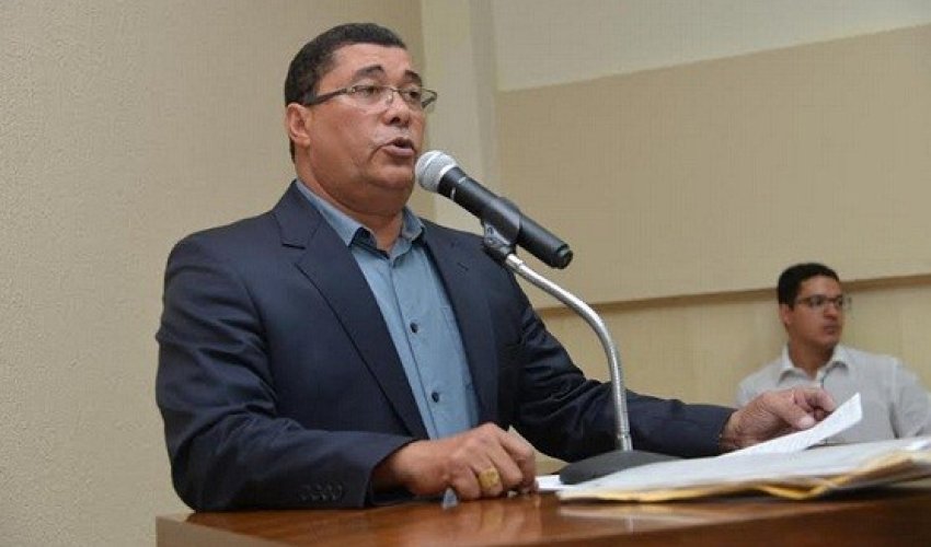 Vereador denuncia supostas irregularidades em contratos dos festejos juninos em Candeias